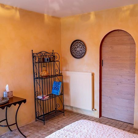 Chambre D'Hotes Belair Eaunes Rum bild