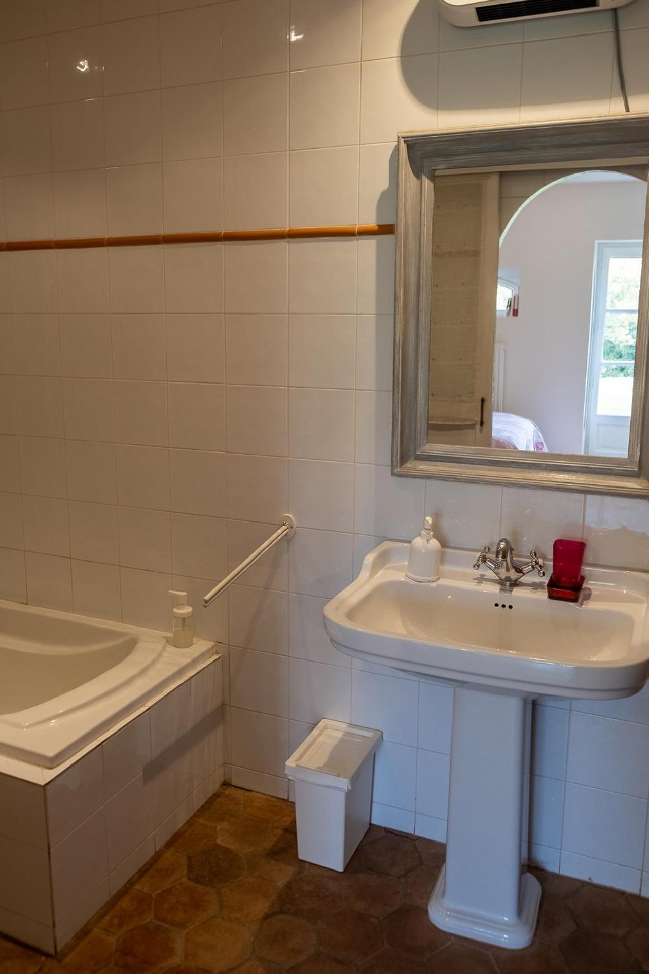 Chambre D'Hotes Belair Eaunes Rum bild